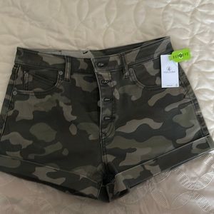 Volcom camp shorts